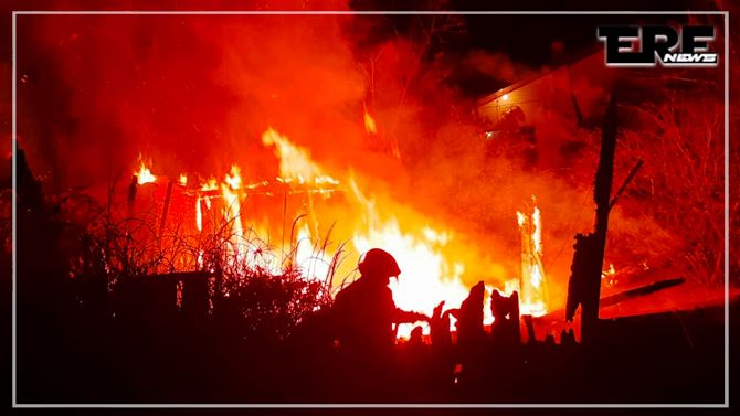 Incêndio destrói casa por completo em Concórdia - FONTE: Atual FM  -  FOTOS: Rodrigo Souza