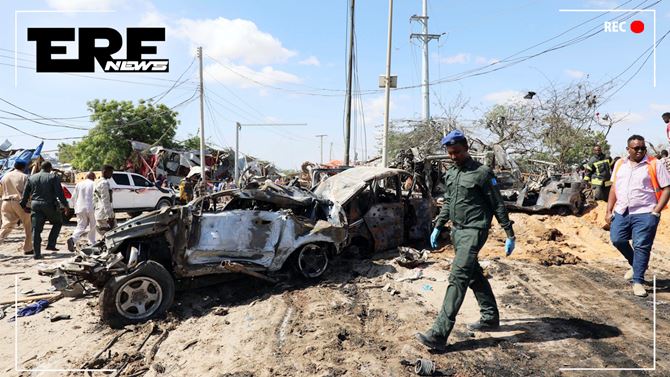 Explosão de carro-bomba em Mogadíscio, na Somália, na manhã deste sábado (28) — Foto: REUTERS/Feisal Omar