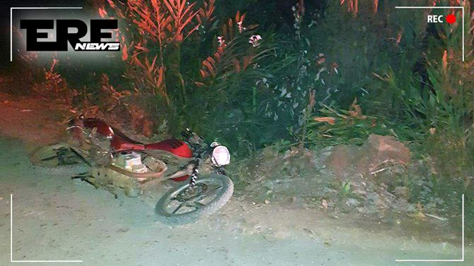 Motociclista acaba perdendo a vida em acidente, estava sem capacete. 